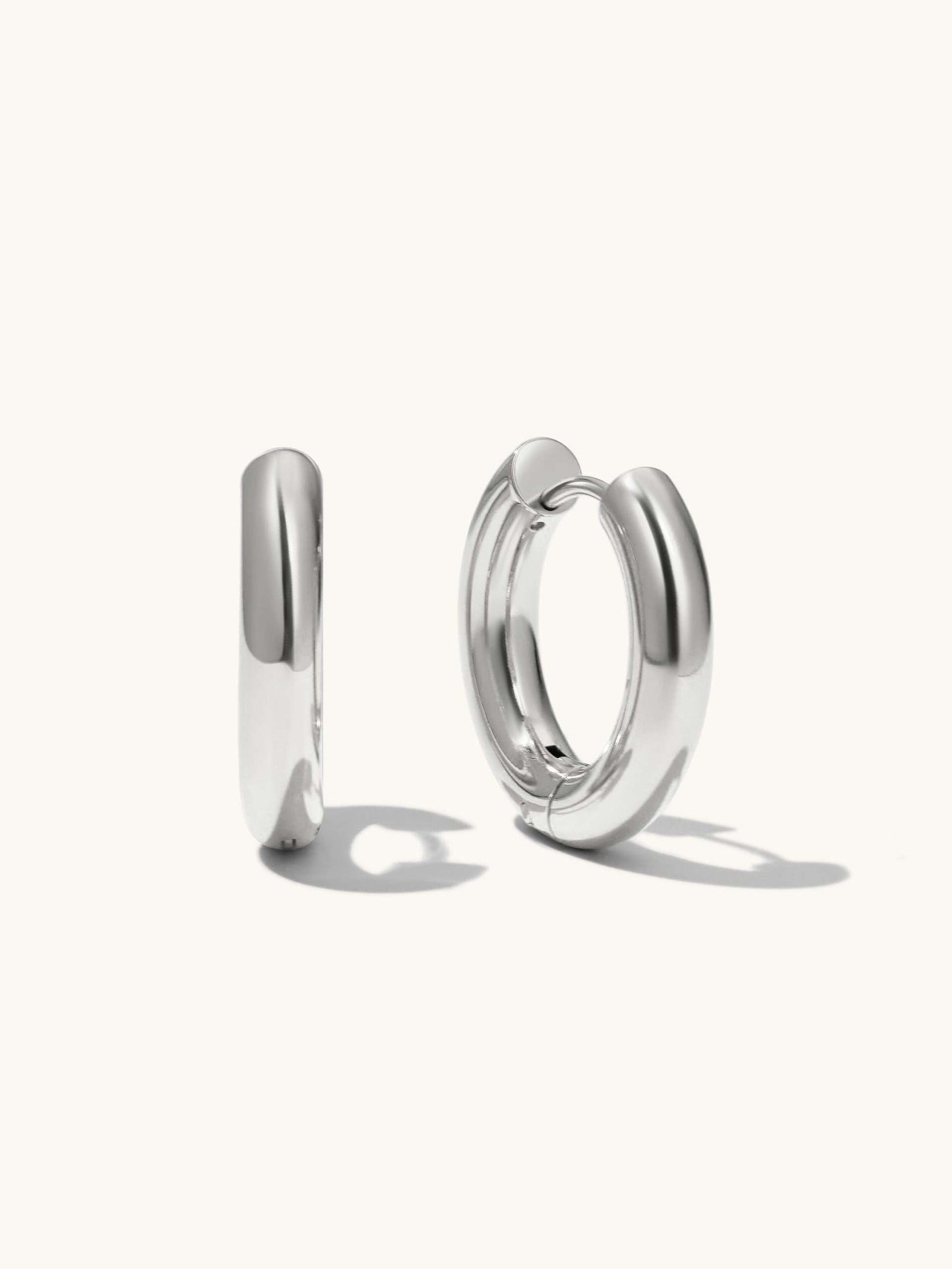 Elegante DOROSE Ohrringe aus hochwertigem Edelstahl | Hypoallergener Schmuck mit modernem Design