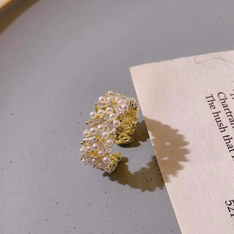 Luxurious pearl ring in gold Unique Joyas