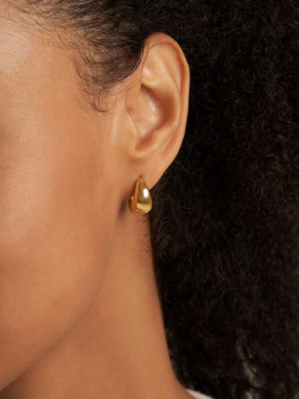 Dorose 18K-vergoldete Ohrringe aus nickelfreiem Edelstahl | Hypoallergener wasserdichter Schmuck für sensible Haut