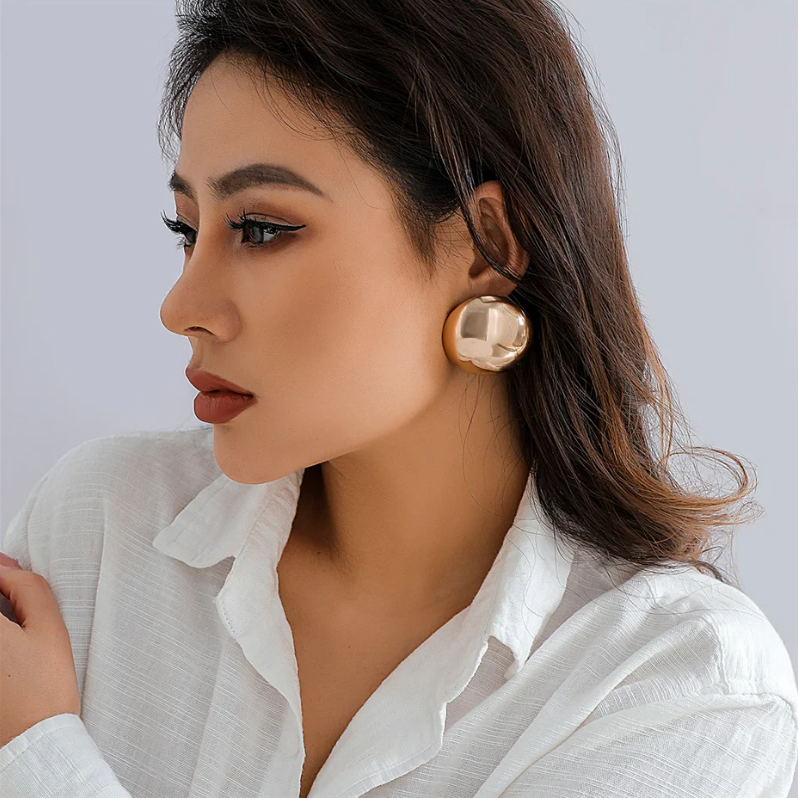 Rogelia - Elegante Metallkugel-Ohrringe