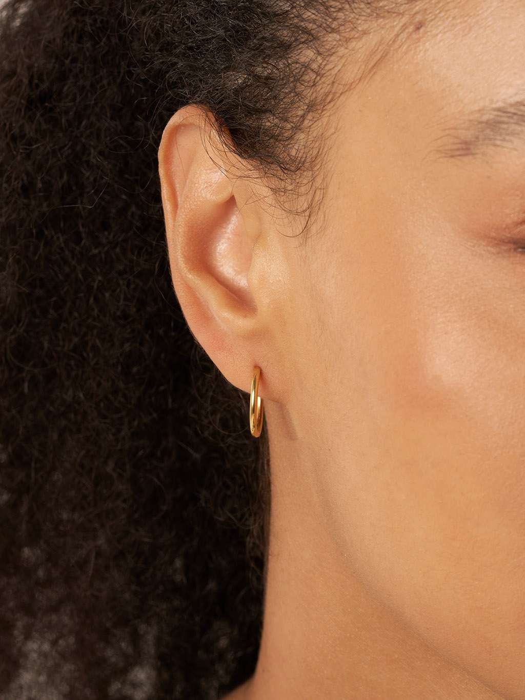 Blank Hoops Ohrringe Gold Medium 14mm - Dorose | Wasserfester Schmuck, 18K vergoldet