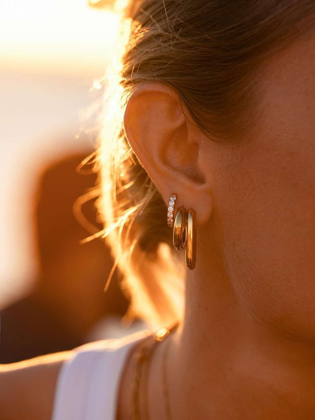 Funkelnde Glamour - Hoops mit Zirkonia 10mm Gold & Silber - Dorose | Wasserfester Schmuck, 18K vergoldet