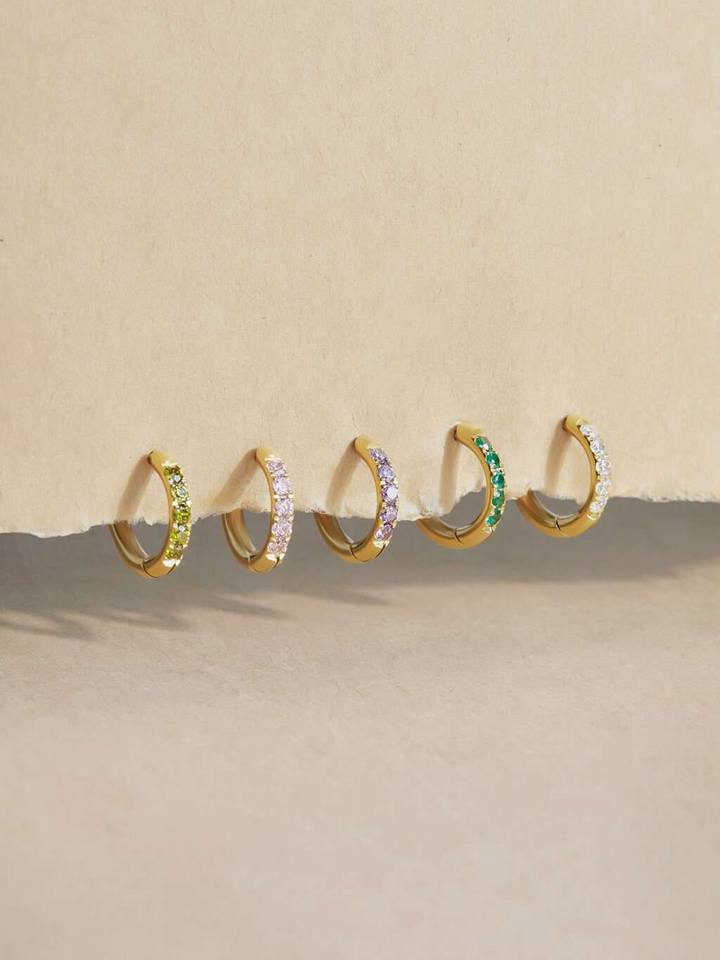 Glamour Kreolen mit Zirkonia Small 8mm Rosa - Dorose | Wasserfester Schmuck, 18K vergoldet