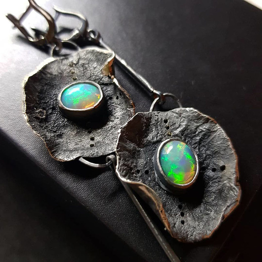 Boho ohrringe mit grünem opal in silber
