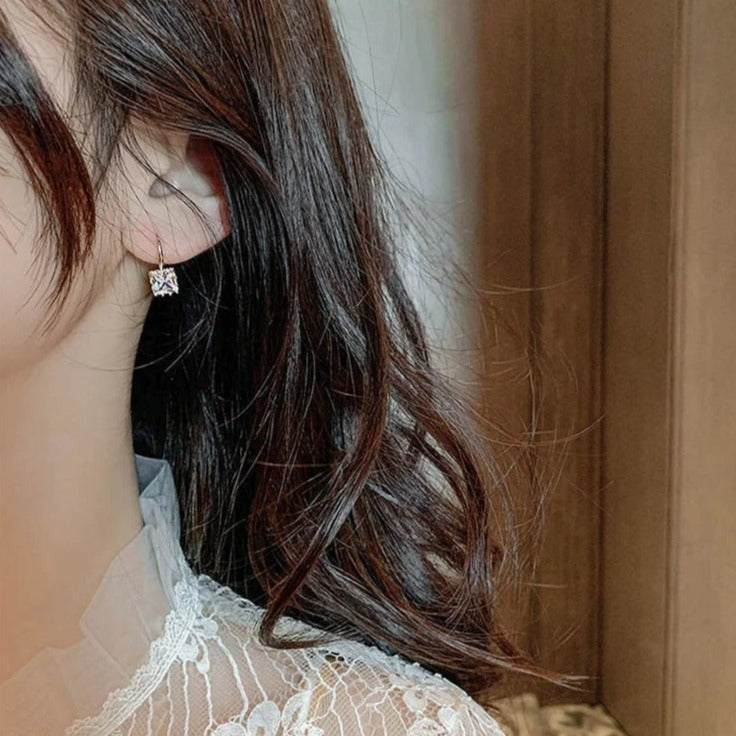 Indy - Zeitlose Polyhedron-Ohrringe