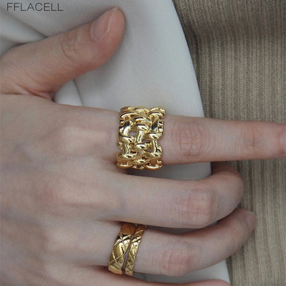 Brielle - Dicker geflochtener Ring