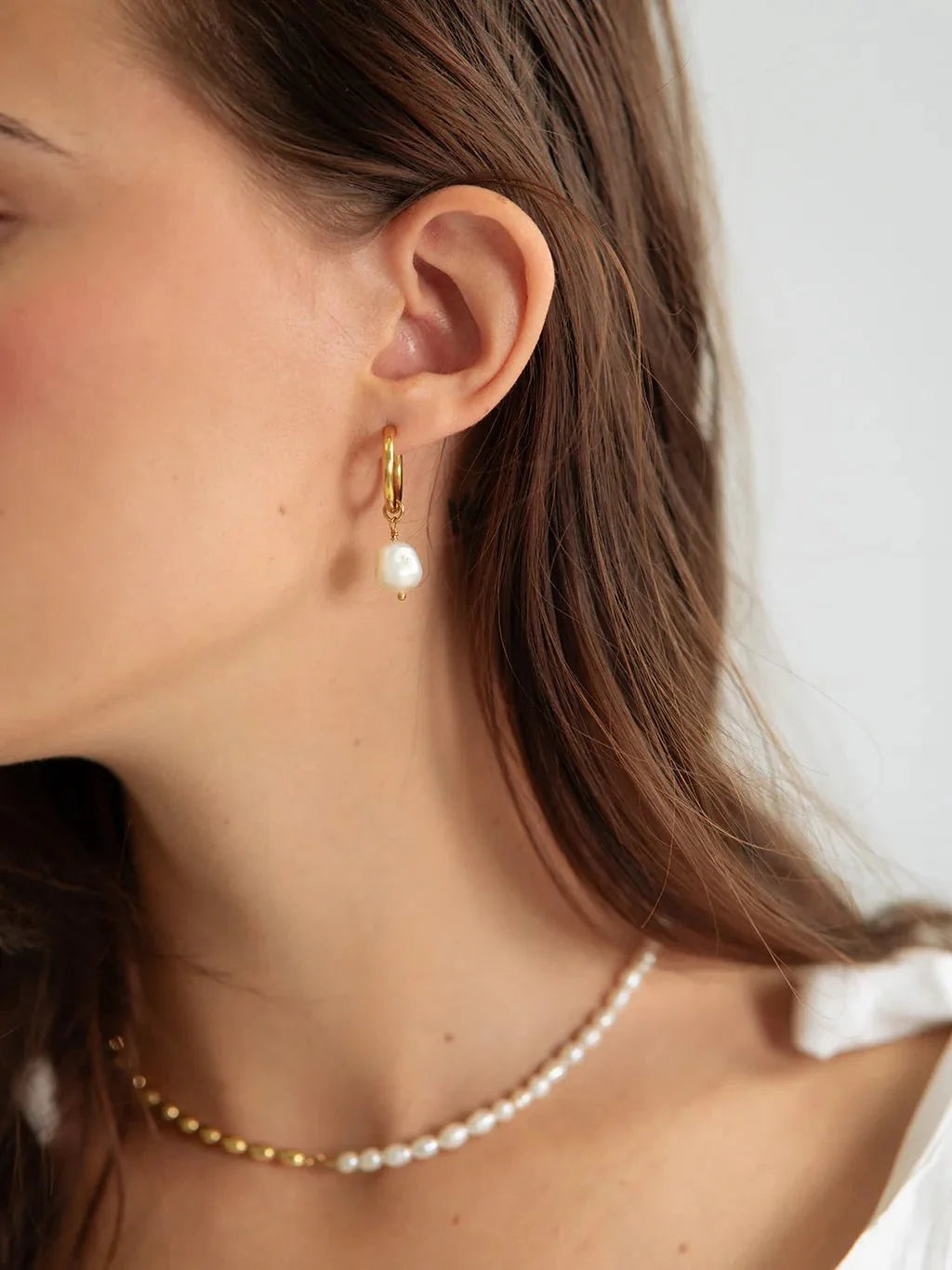 Ohrringe mit Pearl - Anhänger Gold - Dorose | Wasserfester Schmuck, 18K vergoldet