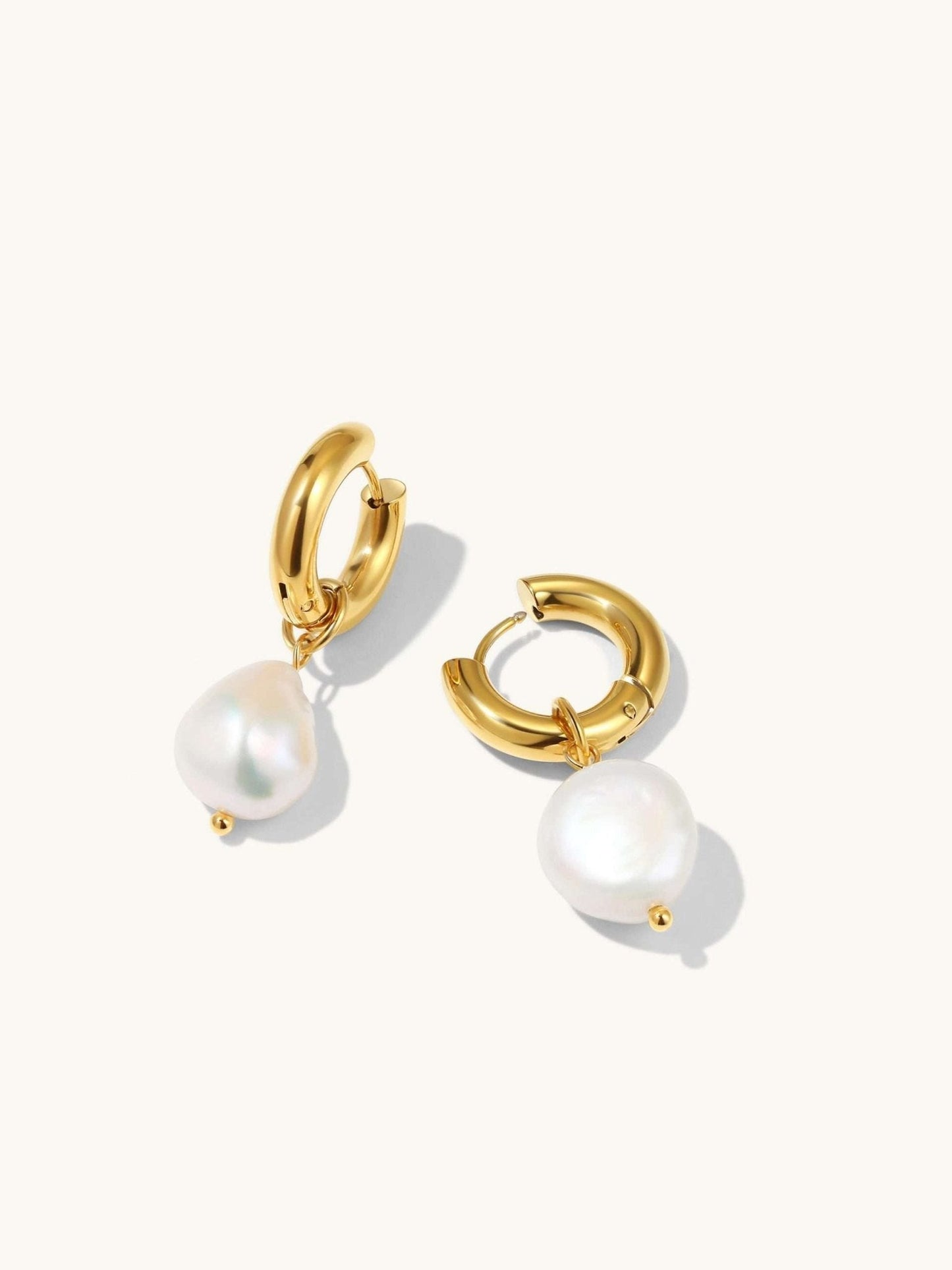 Ohrringe mit Pearl - Anhänger Gold - Dorose | Wasserfester Schmuck, 18K vergoldet