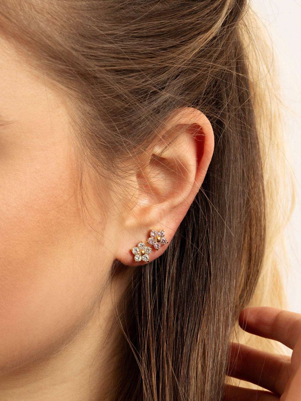 Pink Sparkling Flower Ohrstecker Gold - Dorose | Wasserfester Schmuck, 18K vergoldet