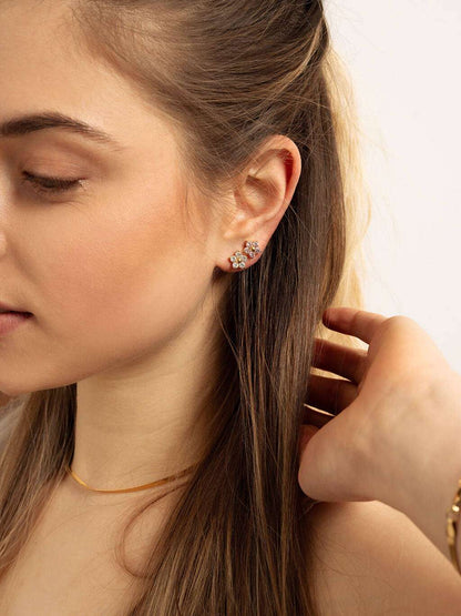 Pink Sparkling Flower Ohrstecker Gold - Dorose | Wasserfester Schmuck, 18K vergoldet