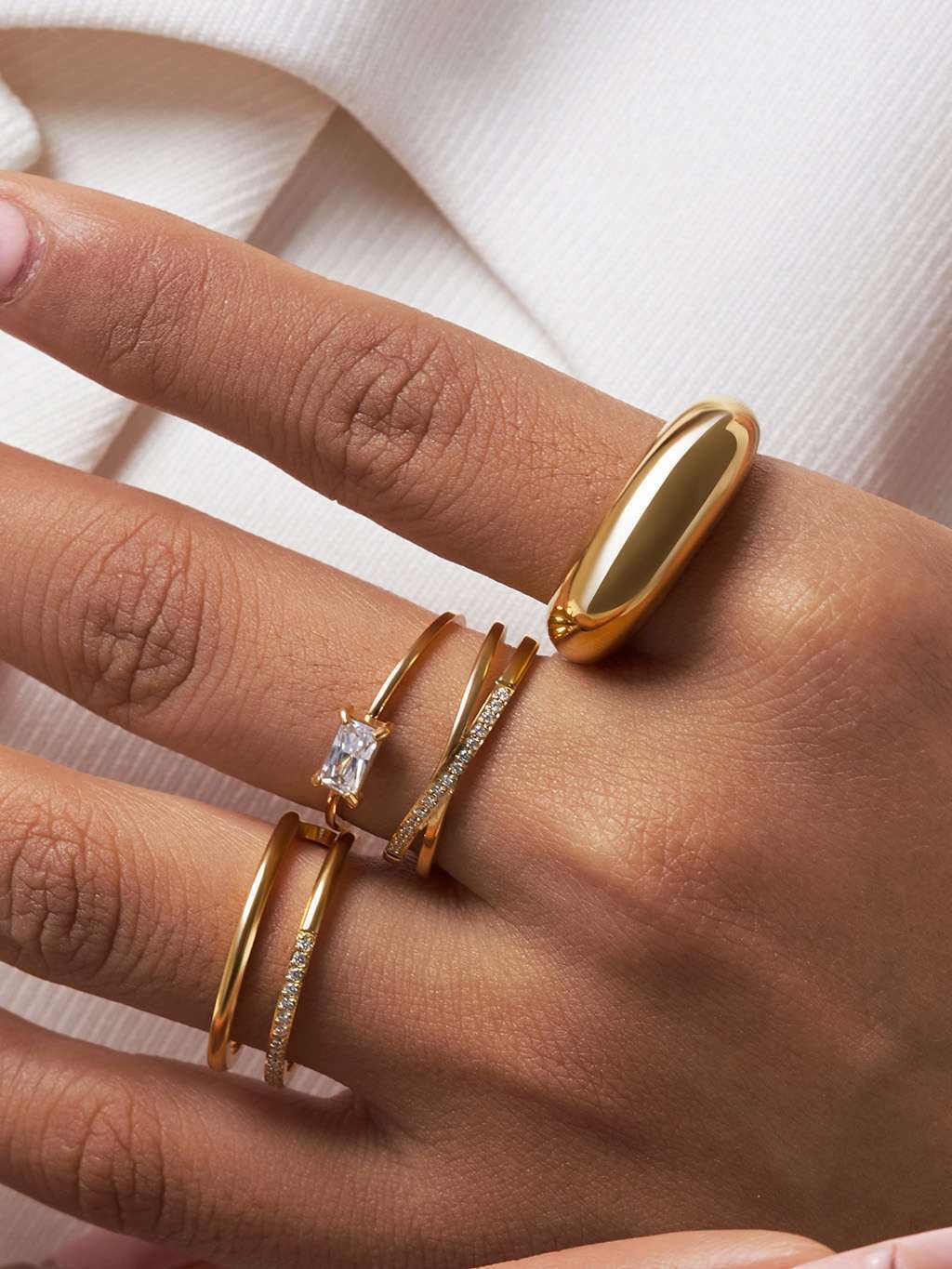 Ring mit Square Zirkonia Gold - Dorose | Wasserfester Schmuck, 18K vergoldet