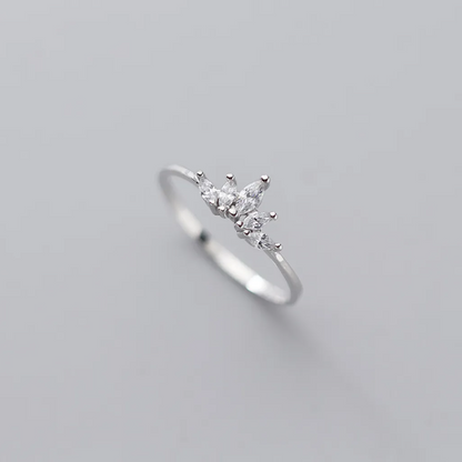 Cosima - Schimmernder Kristall Kronenring