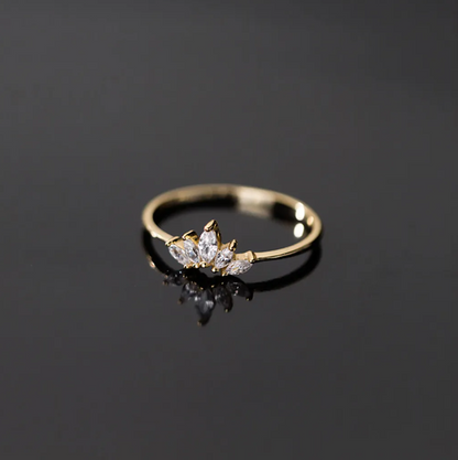 Cosima - Schimmernder Kristall Kronenring