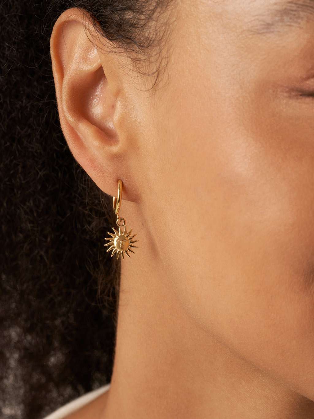 Sonnenlicht Ohrringe Gold 10mm - Dorose | Wasserfester Schmuck, 18K vergoldet