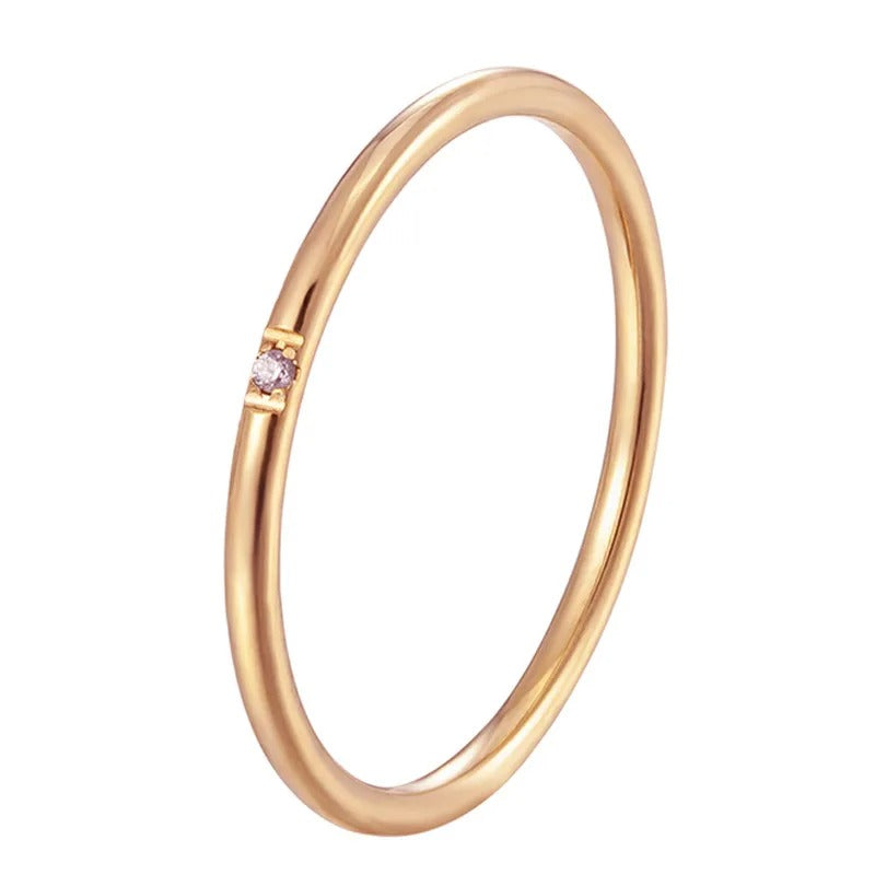 Rylen - Zarter CZ-Glanz Fingerring