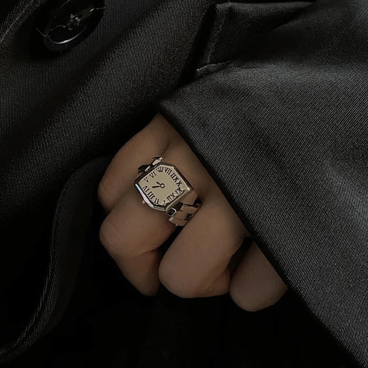 Blakelyn - Römischer Modering