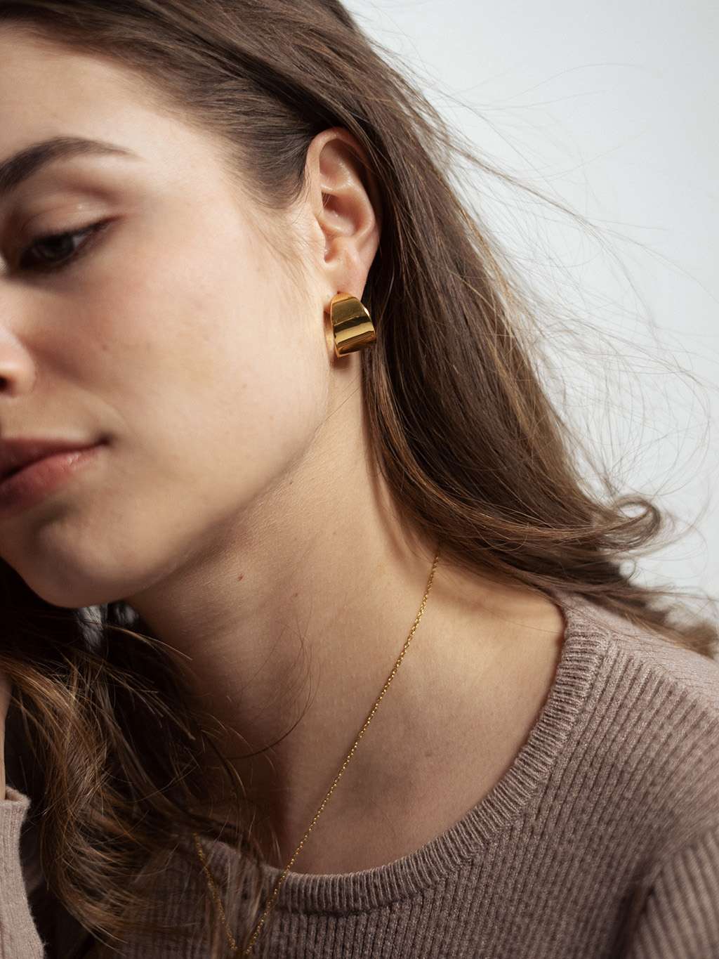 Wide Curve Ohrringe Gold - Dorose | Wasserfester Schmuck, 18K vergoldet